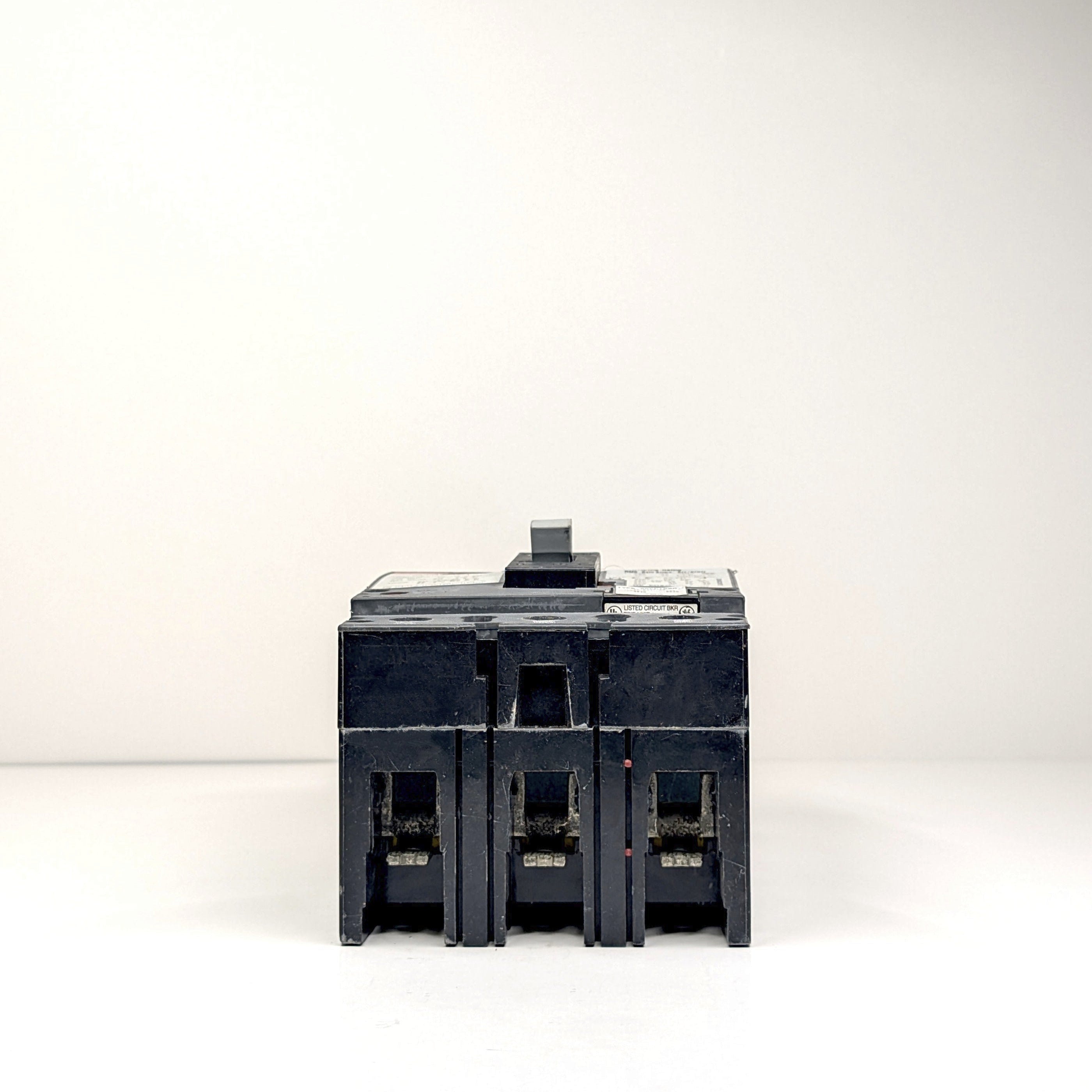 GE SELA36AT0030 3 Pole Circuit Breaker