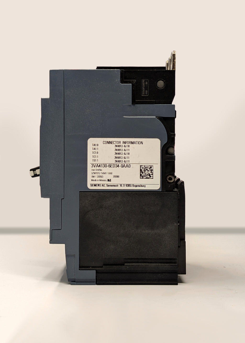 Siemens 3VA4130-6ED34-0AA0 3 Pole Circuit Breaker