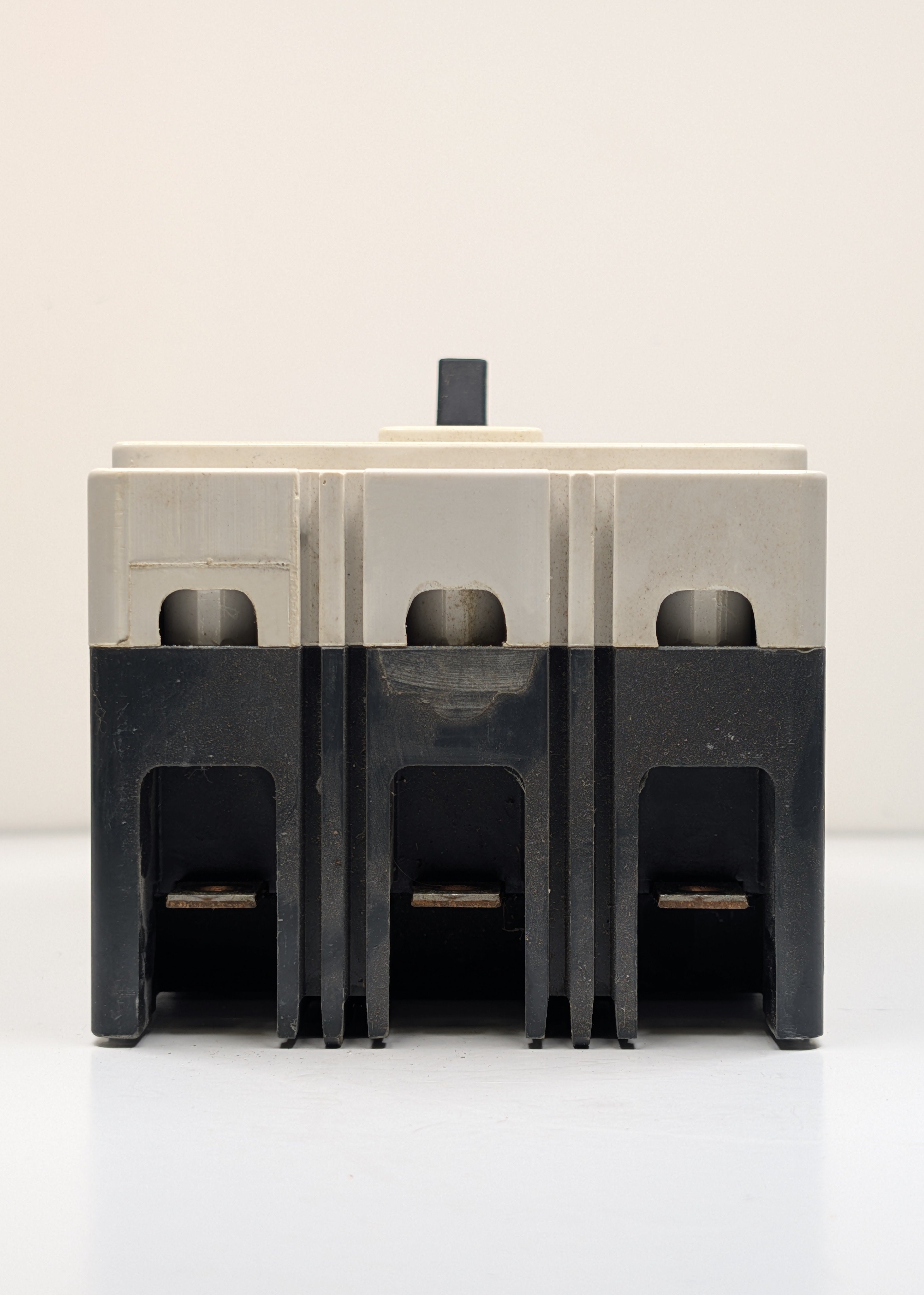 Eaton HFD3070 Molded Case Circuit Breaker